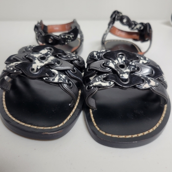 Coach Sandals With Coach Link Size 5B. - Picture 6 of 14